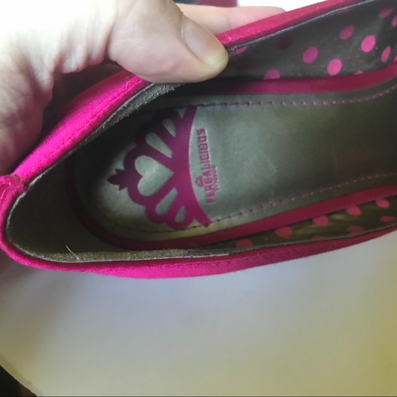 Fergalicious Pink Satin Heels - Picture 3 of 6